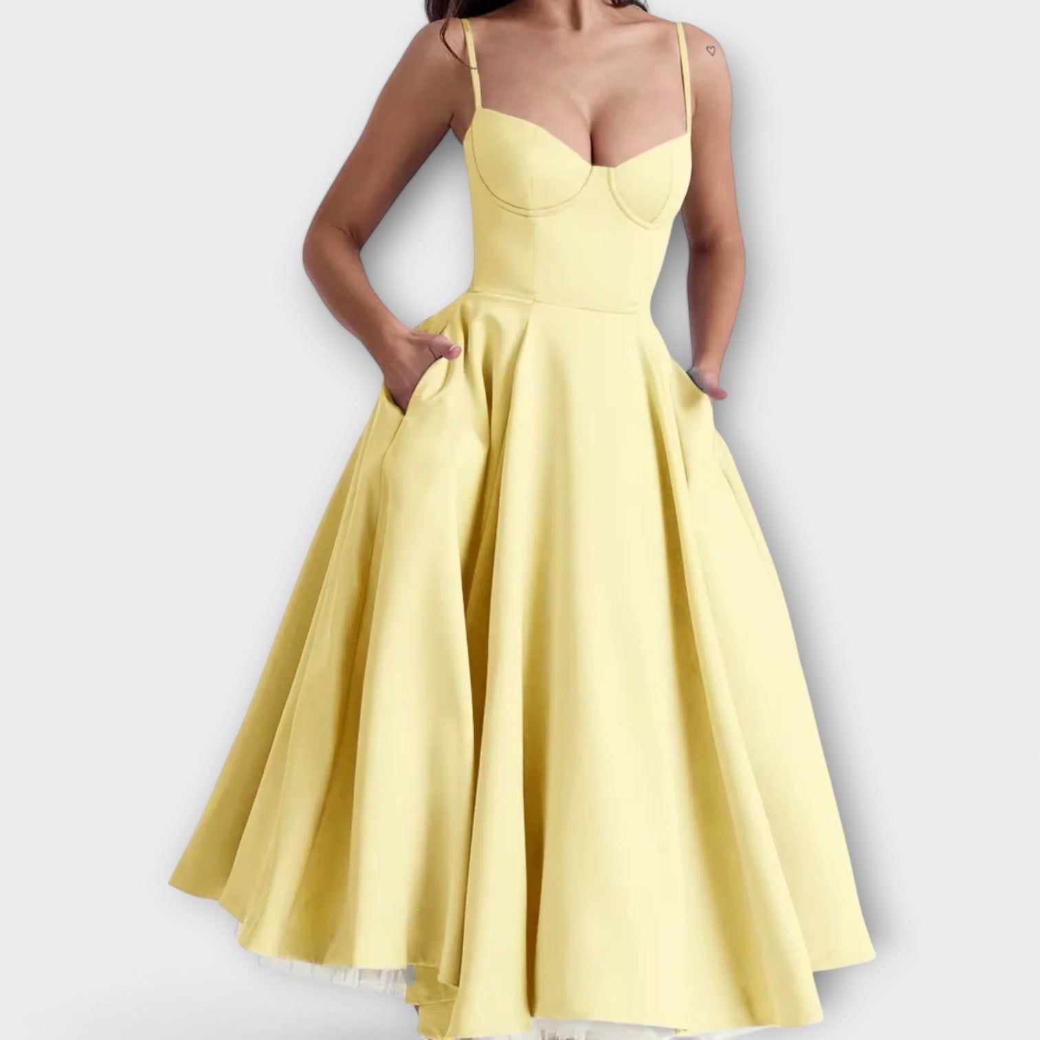 Mélie - Schwarzes Sommerkleid mit Korsett-Detail