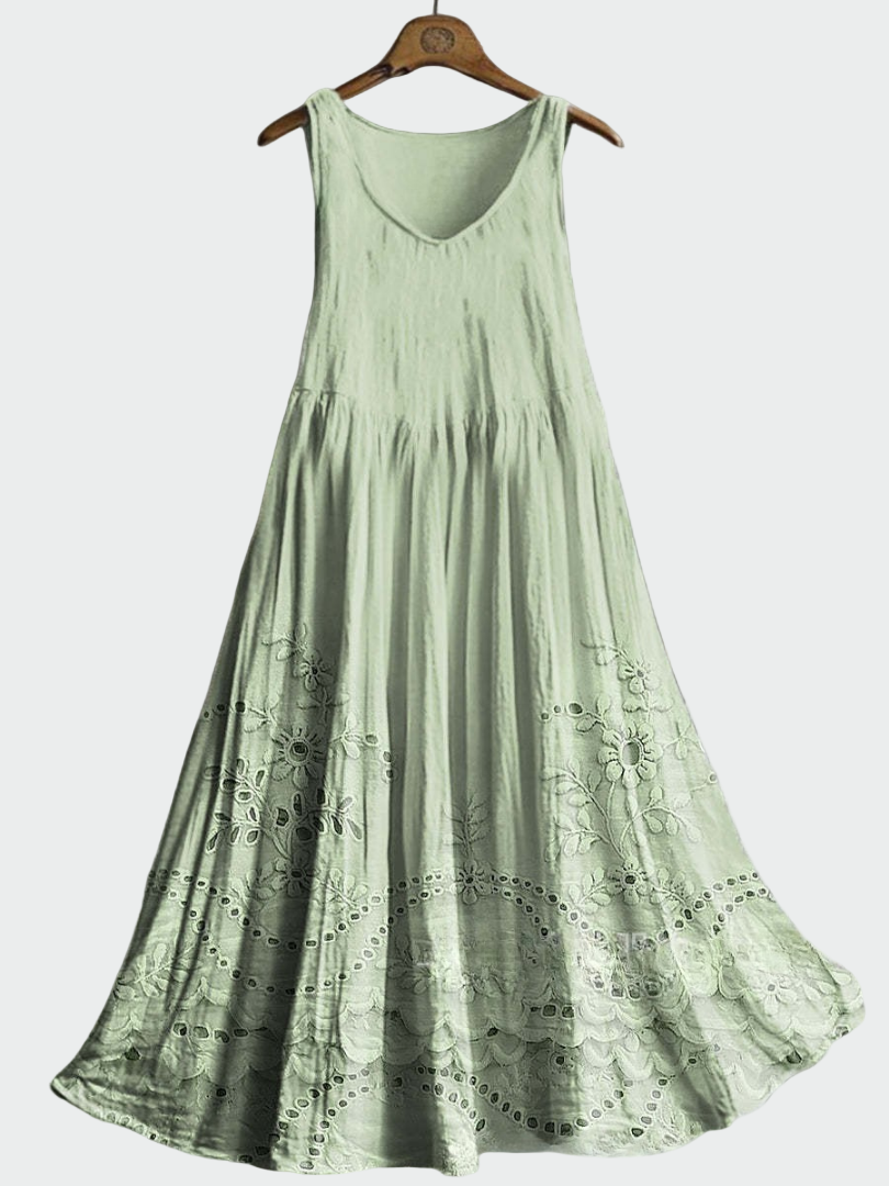 Weisses Kleid mit Lochstickerei