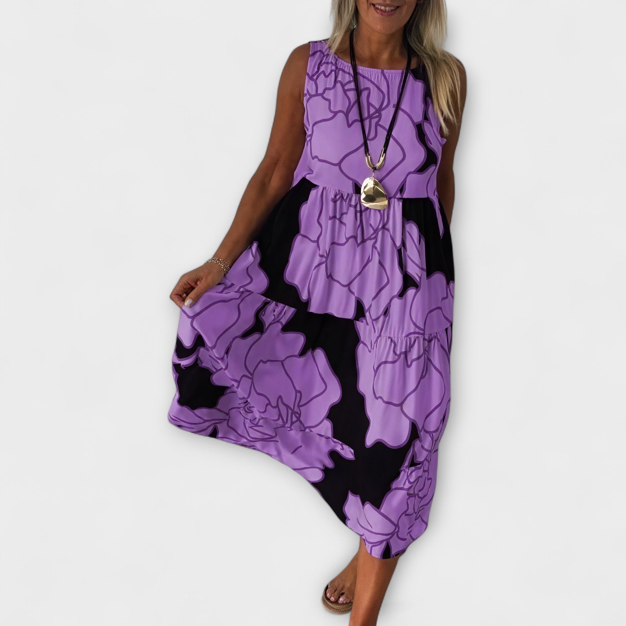 Geblümtes Midi-Kleid mit Stufenrock