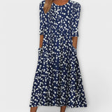 Paula - Elegantes Blumenkleid mit Streublumen