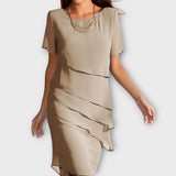 Katharina - Blaues figurbetontes Kleid mit Stufensaum