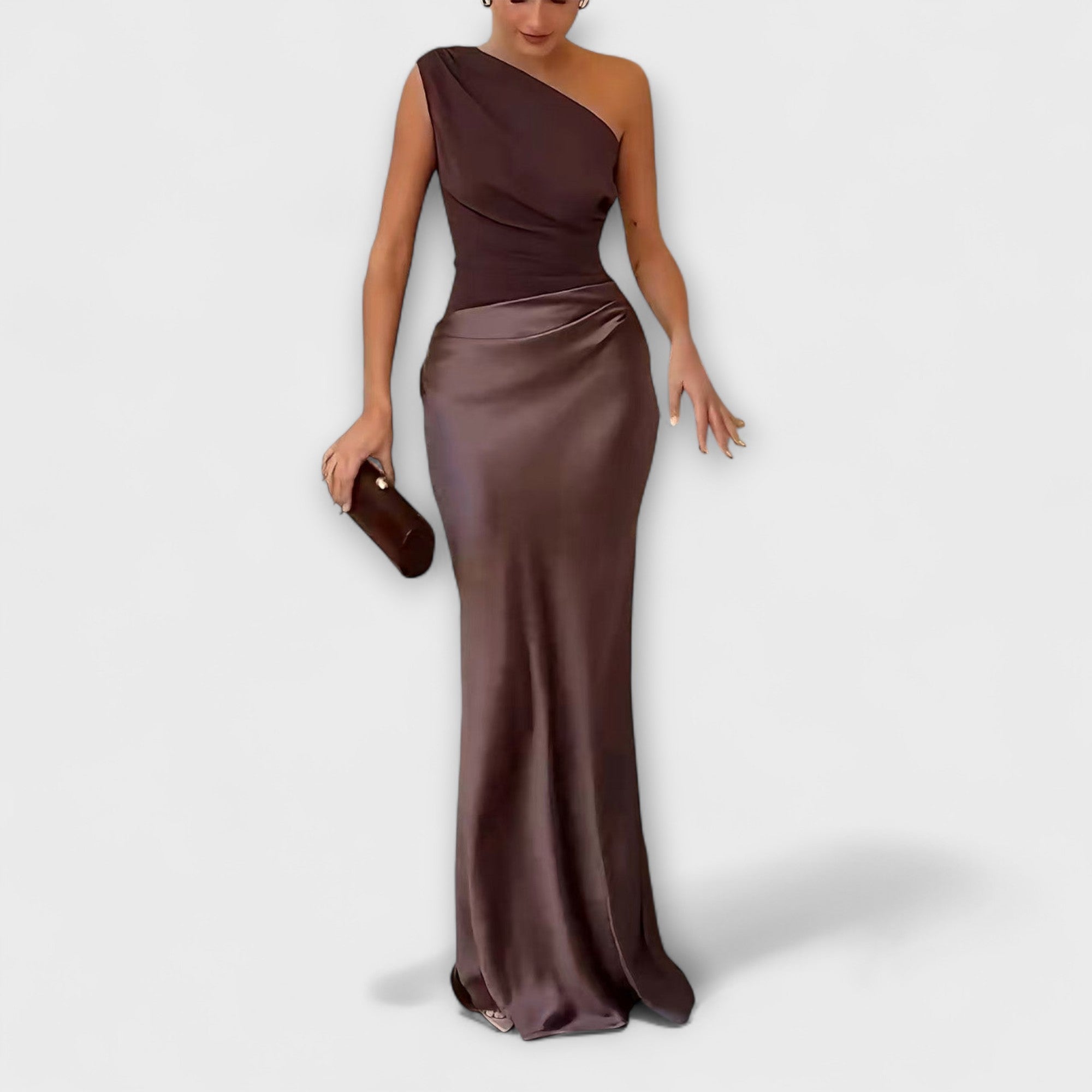 Elegantes braunes One-Shoulder-Falten-Maxikleid