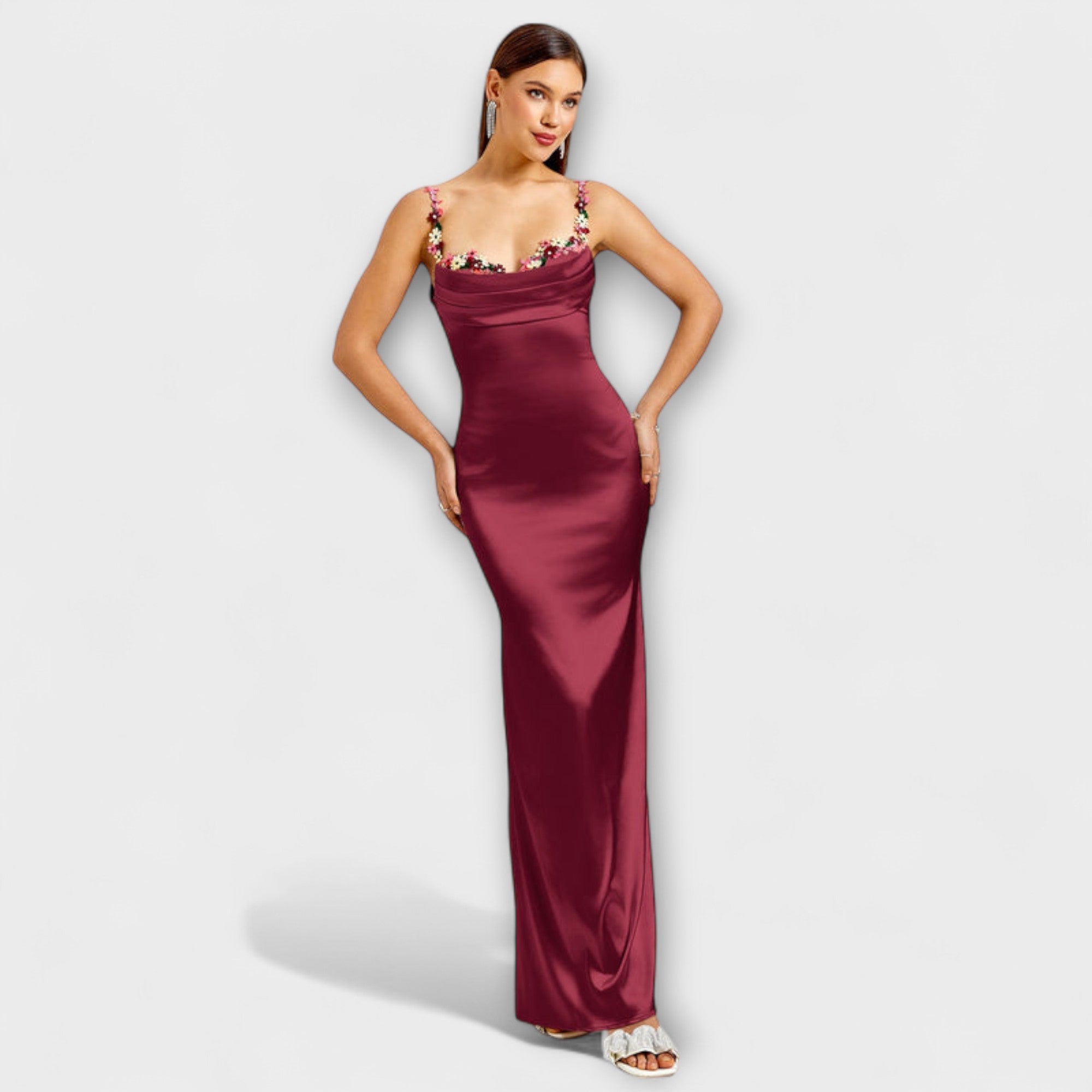 Eira - Cremefarbenes Satin-Kleid mit Rückenschnürung