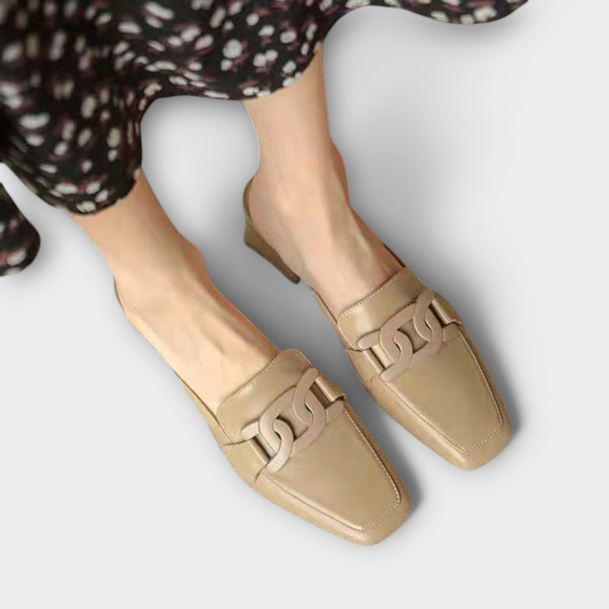 Mechtraud - Creme Loafer mit Spange