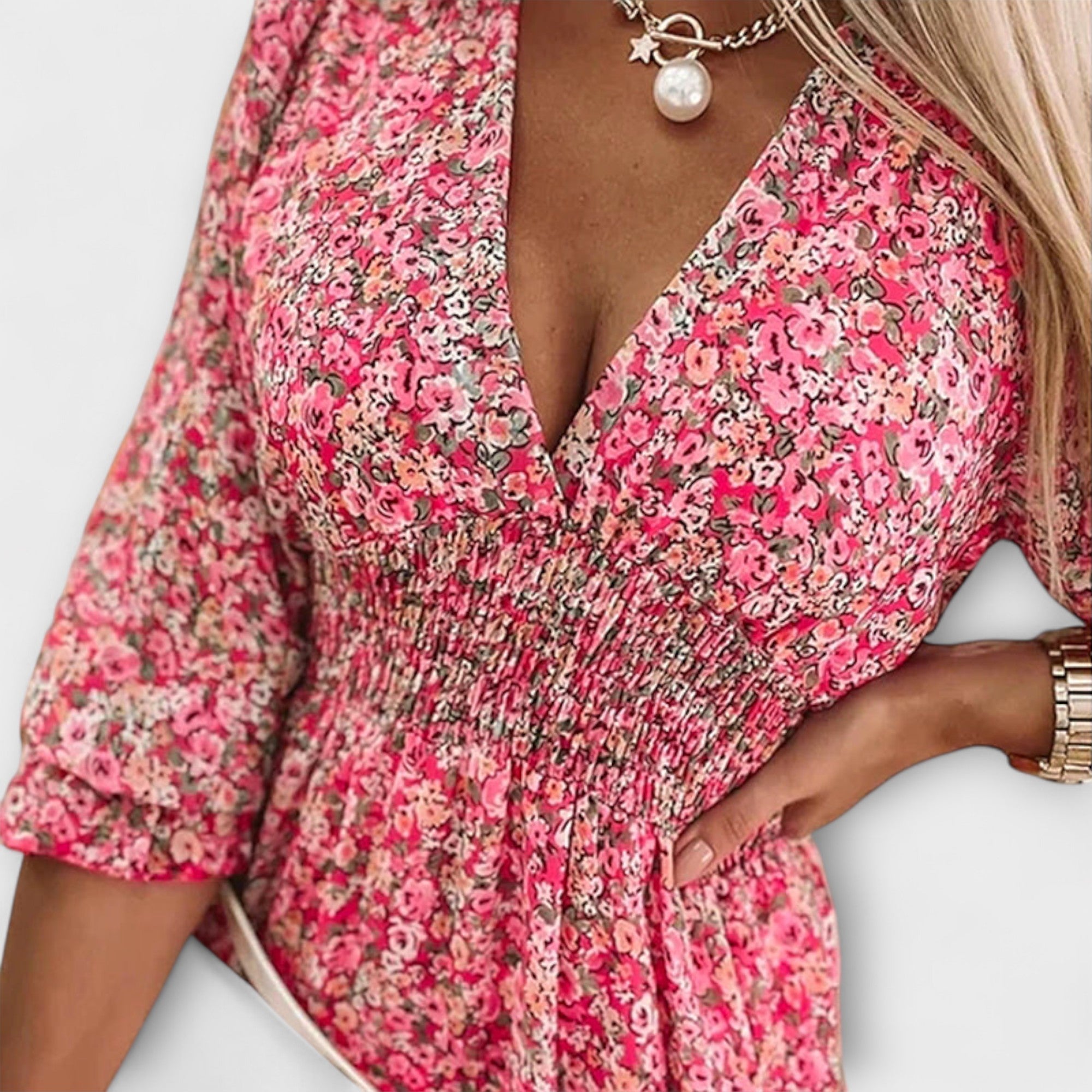 Pinkes Puffärmelkleid mit Blütenmuster