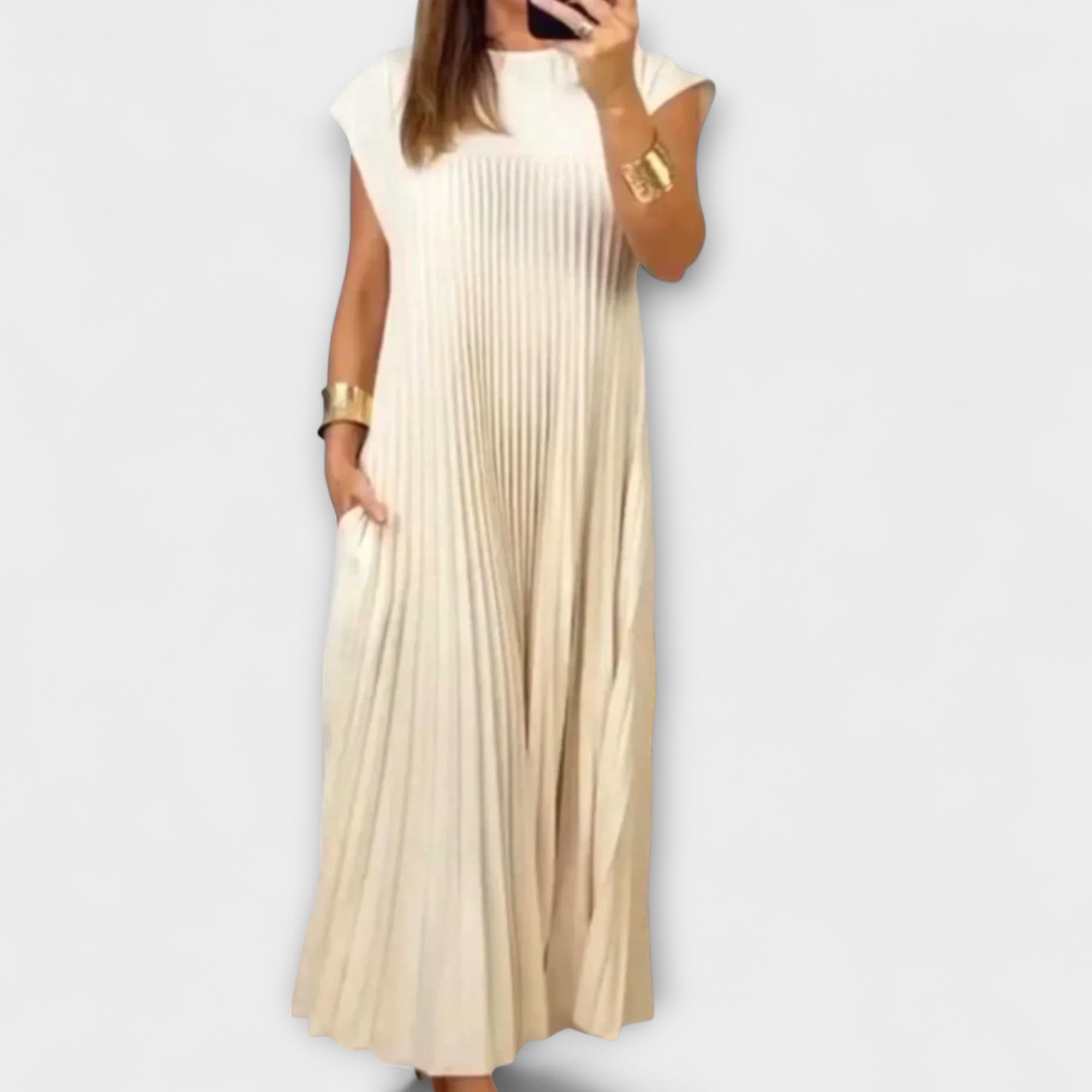 Zairelle - Schwarzes elegantes Plisseekleid