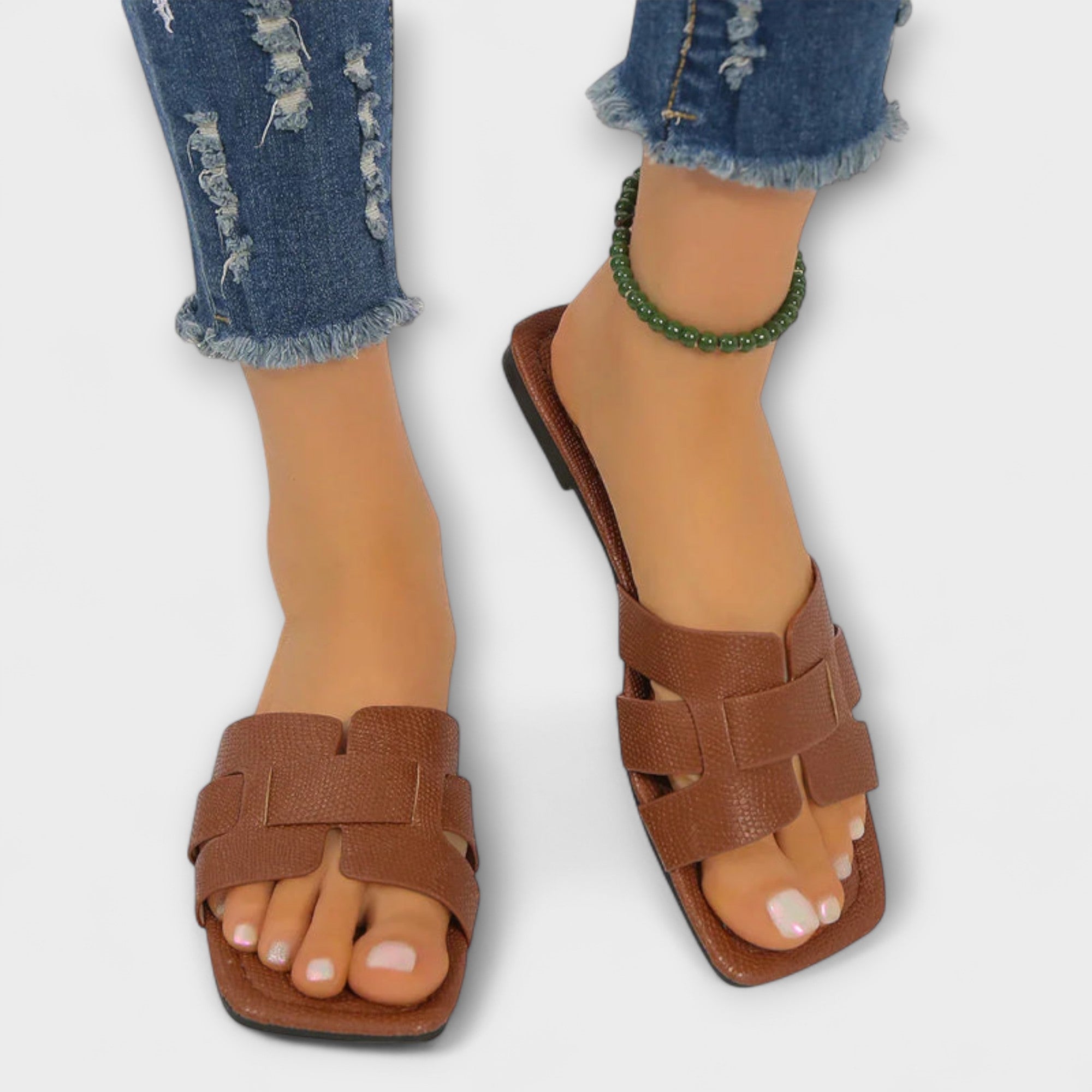 Dietlinde - Flache Pantoletten in Beige