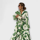 Melina - Grünes Maxikleid mit Blütenmuster und V-Ausschnitt