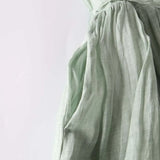 Salbeigrünes Leinen-Trägerkleid