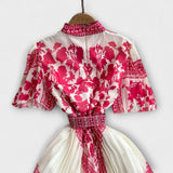 Delilah - Rot-weisses Vintage-Kleid mit Stehkragen