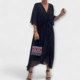 Amoura - Olivgrünes Chiffonkleid mit V-Ausschnitt