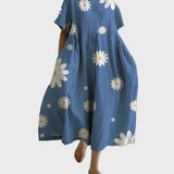 Blaues Kleid mit Margeriten