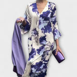 Maria - Weiss-lila Kleid mit Blütenmuster